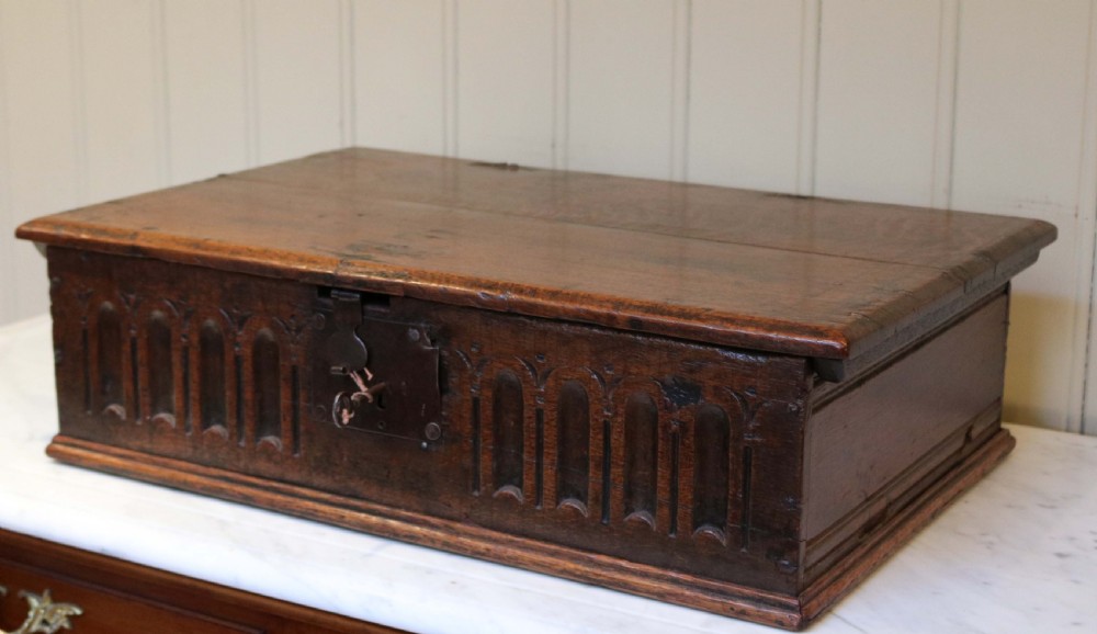 Early 18th Century Oak Bible Box View III