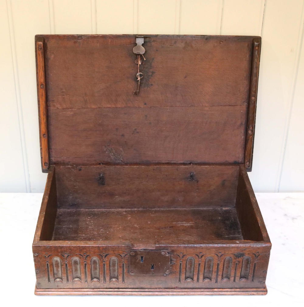 Early 18th Century Oak Bible Box View VI
