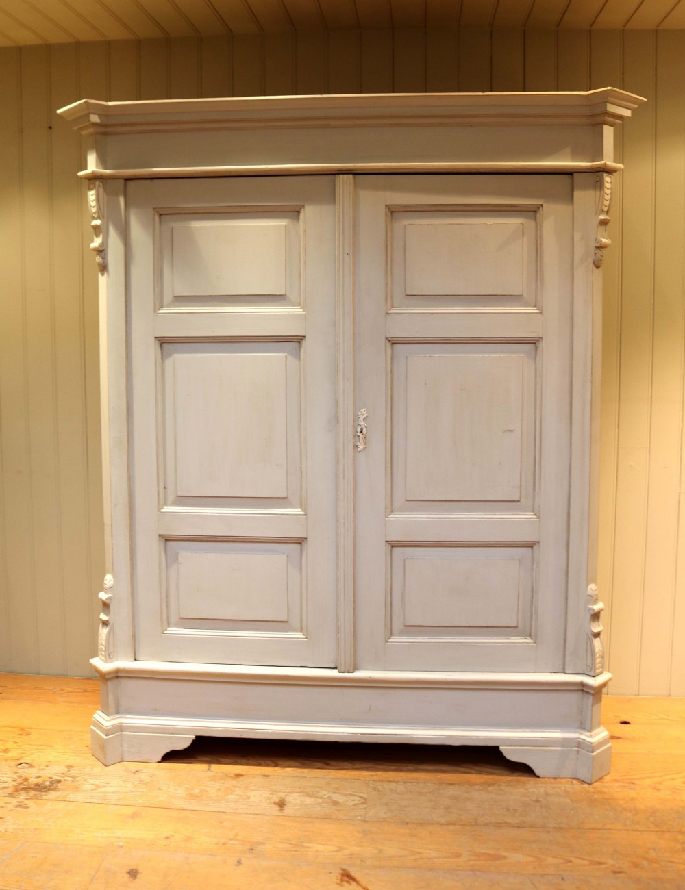 Late 19th Century Continental Painted Wardrobe View VII
