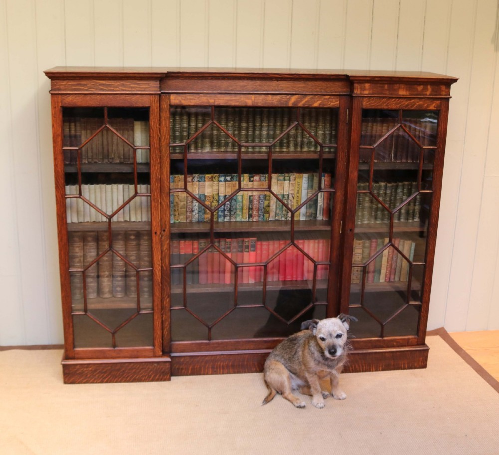 Victorian Oak Breakfront Bookcase  View V