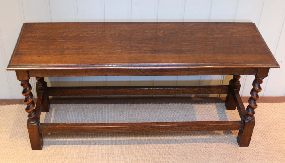 Low Oak Table View IV