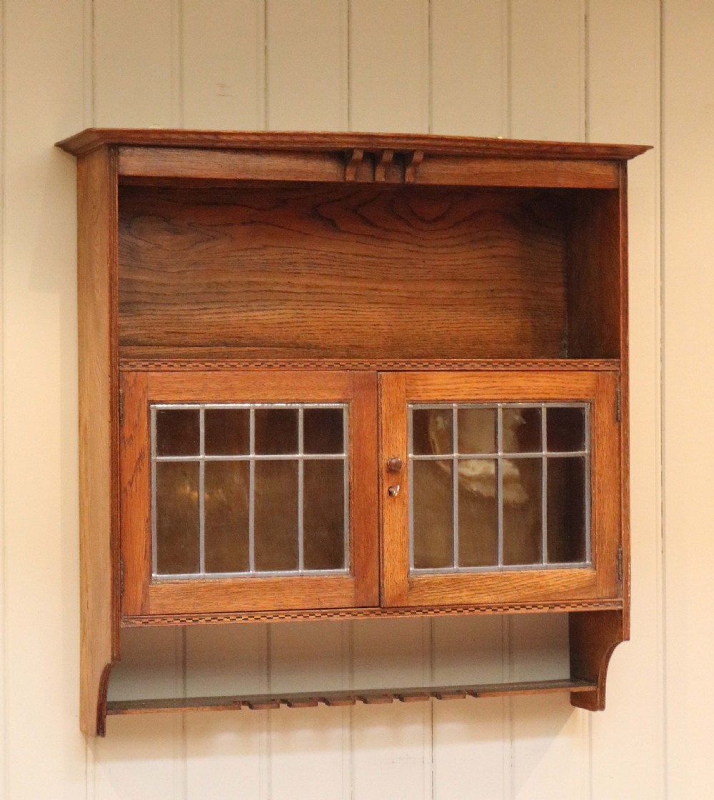 Oak Arts And Crafts Wall Cabinet  View IV