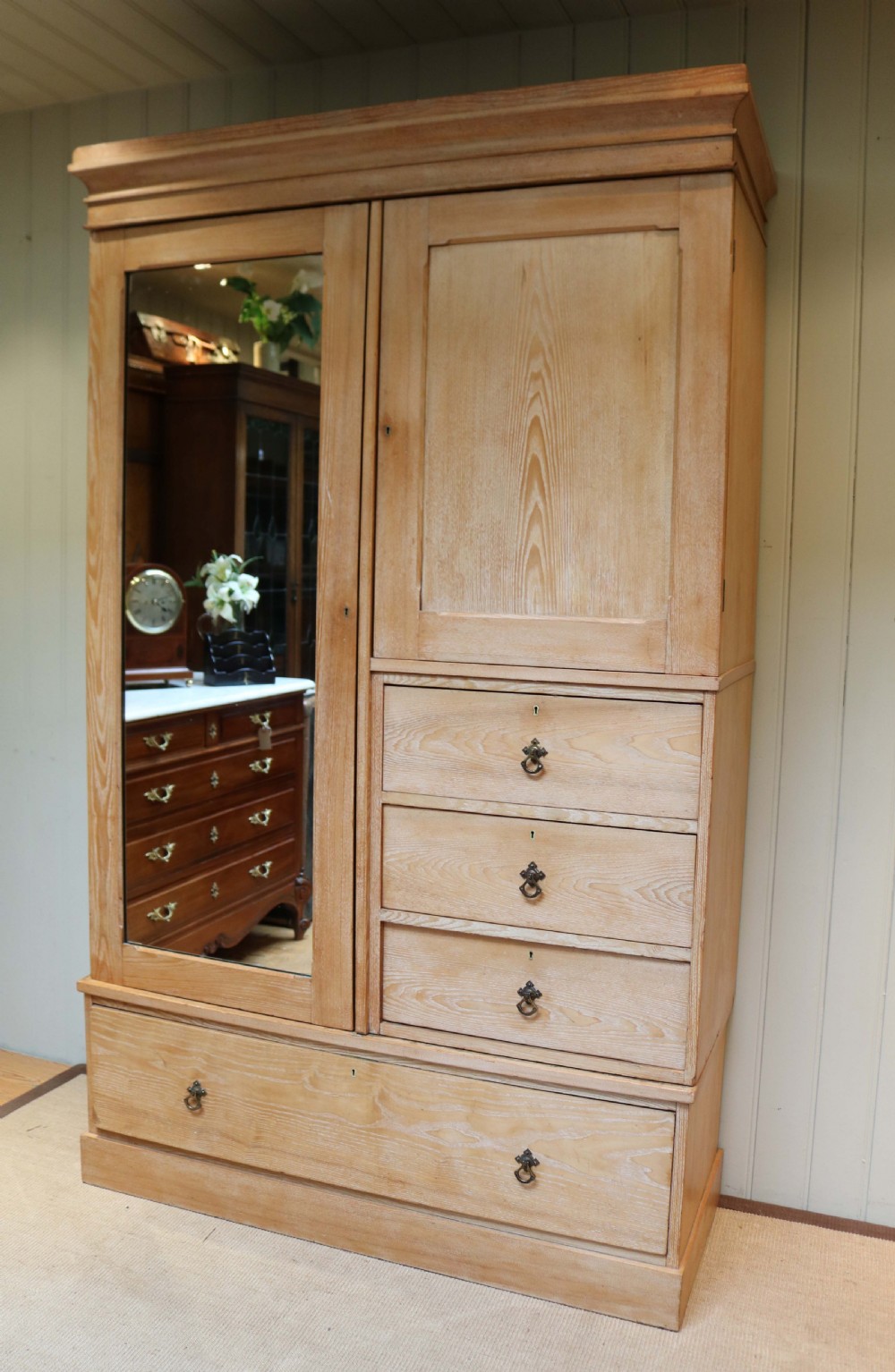 Edwardian Ash Beaconsfield Wardrobe View VIII