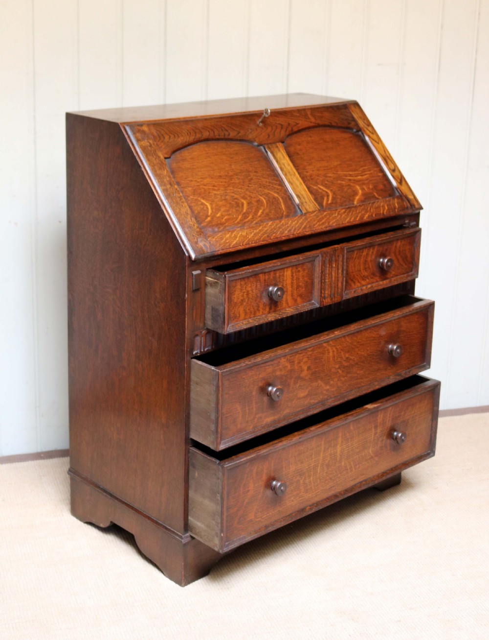 1920s Oak Bureau  View VI