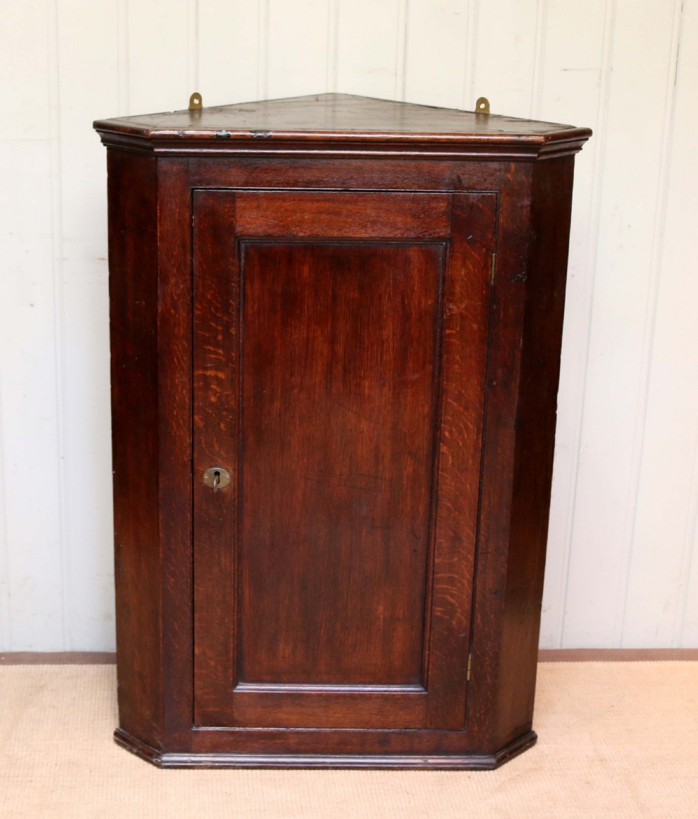 Oak Corner Cupboard View IV