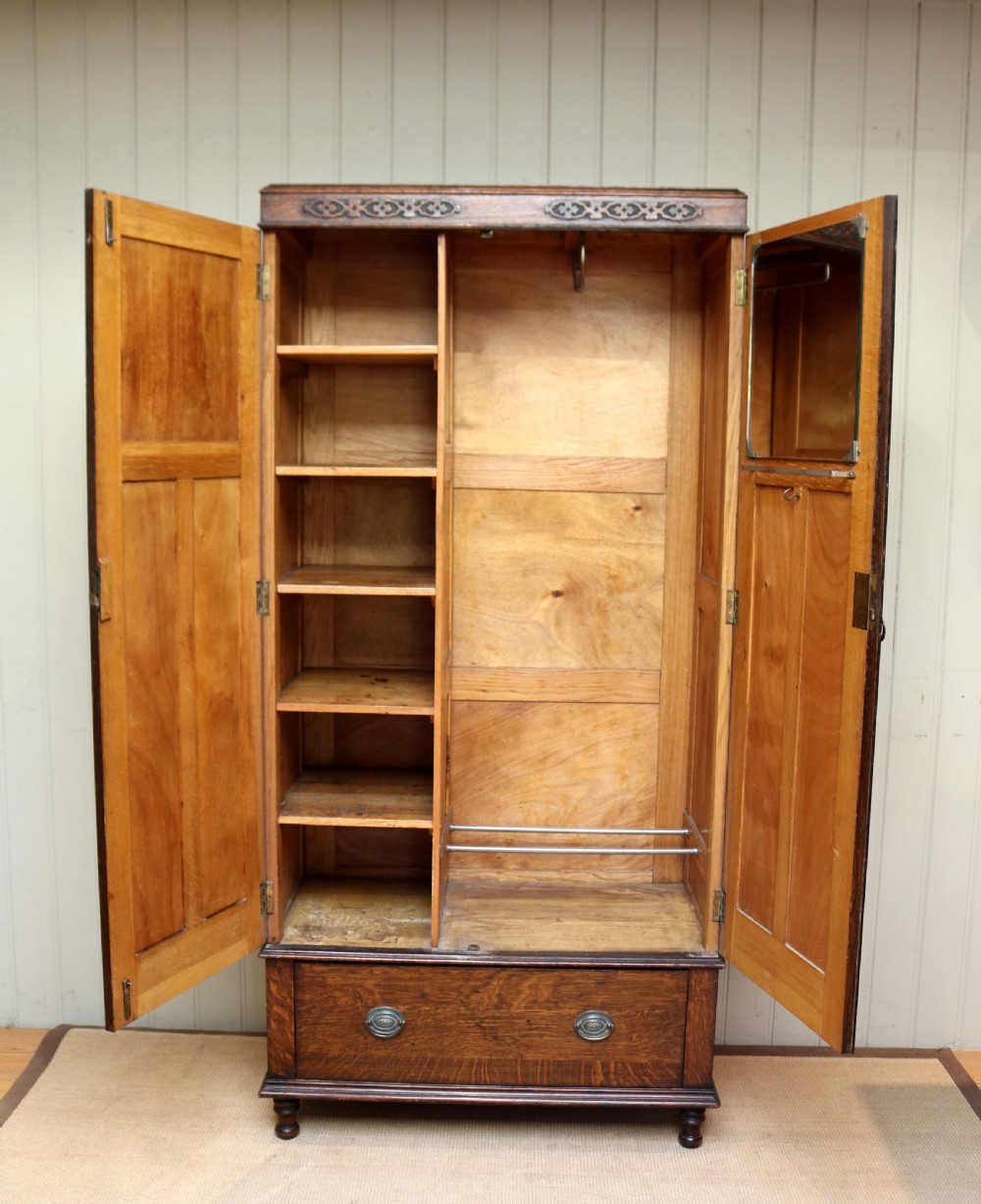Small Oak Two Door Wardrobe View IV