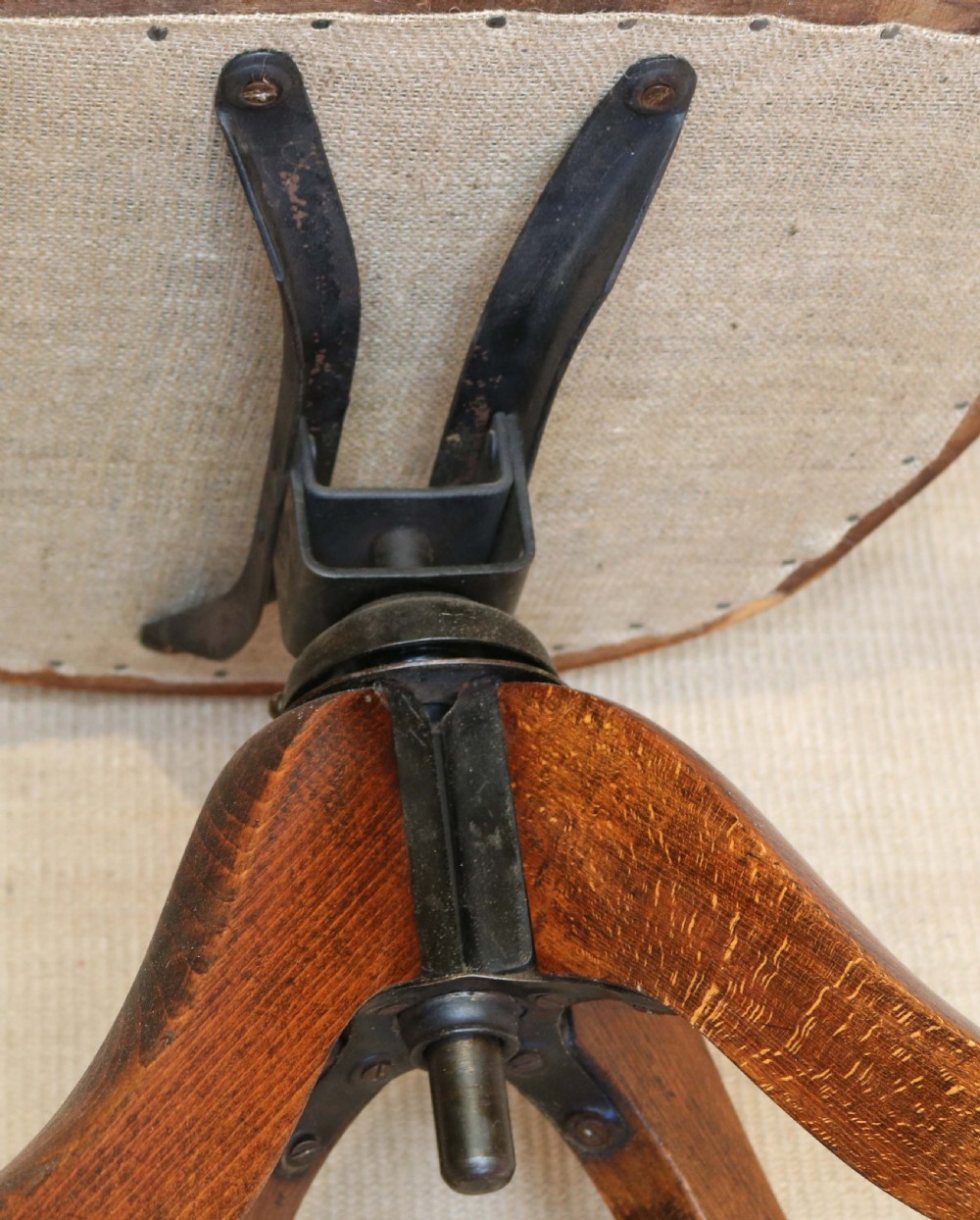 Oak And Leather Office Chair View VIII