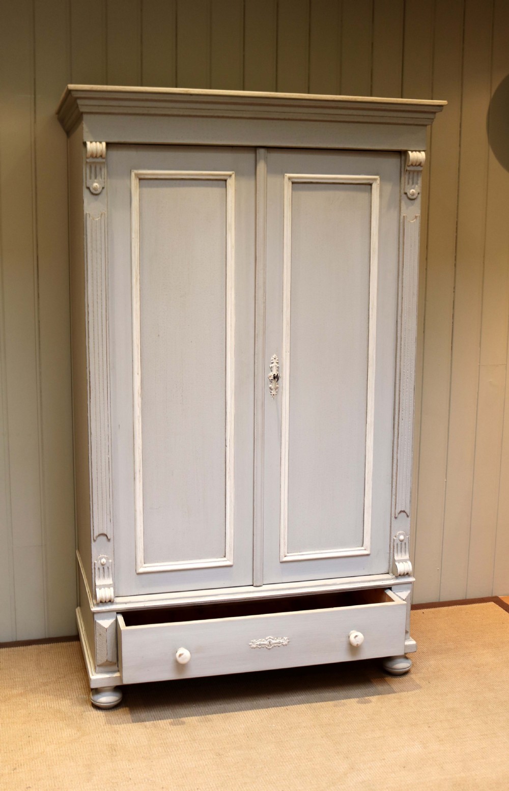Late 19th Century Continental Painted Wardrobe View VII