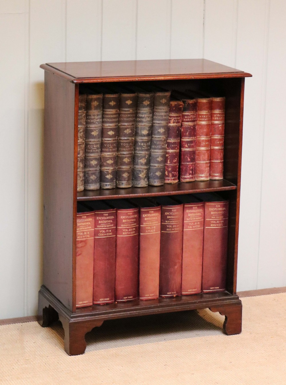 Small Proportioned Mahogany Bookcase