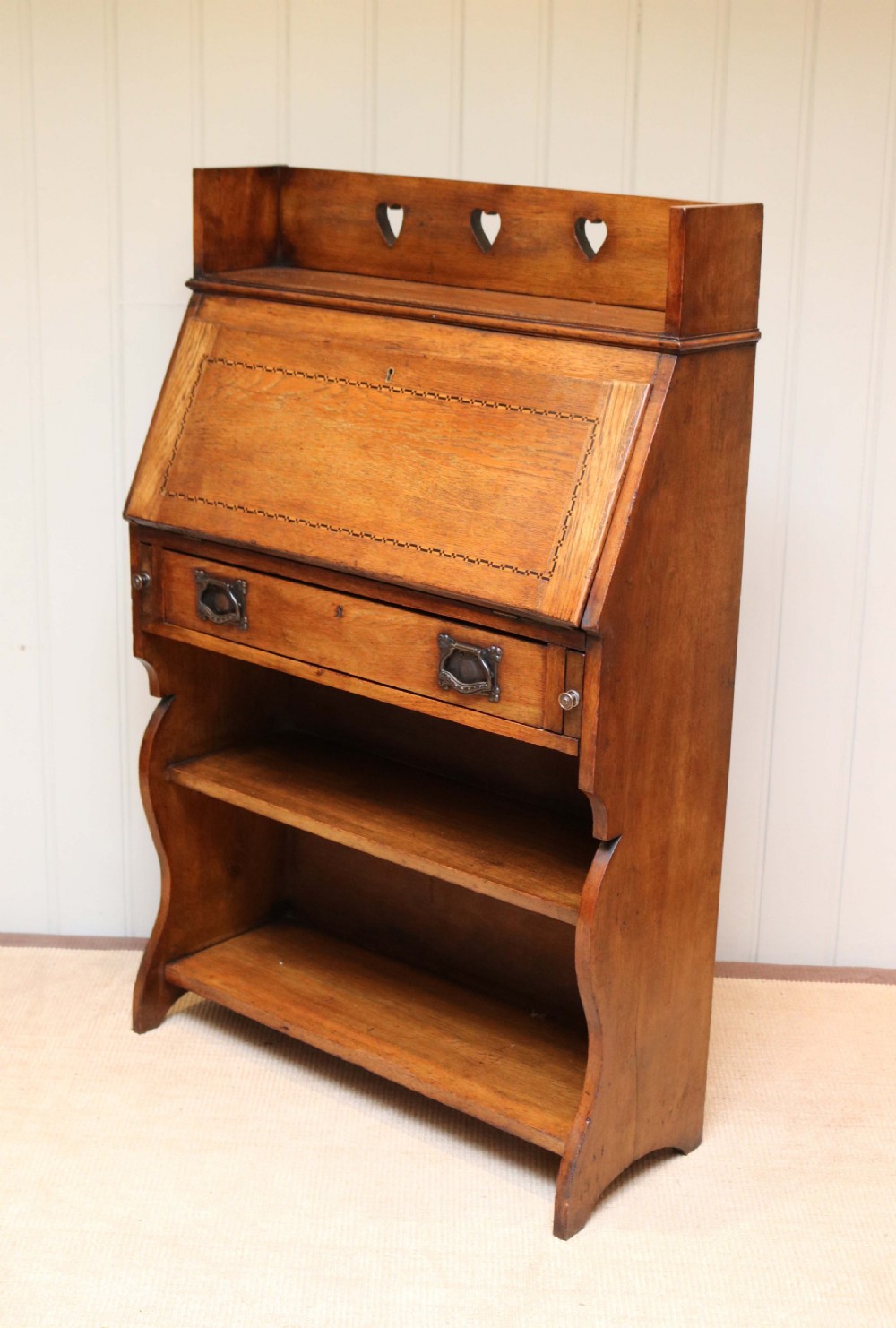 Arts And Crafts Inspired Students Bureau  View IV