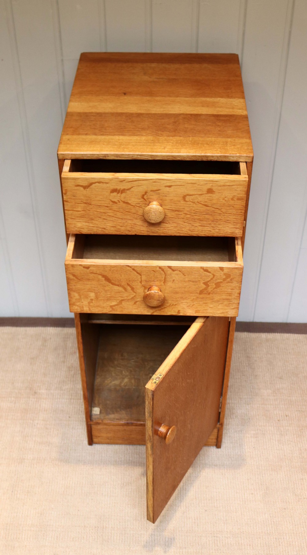 1930s Cotswolds Style Oak Cabinet View VIII