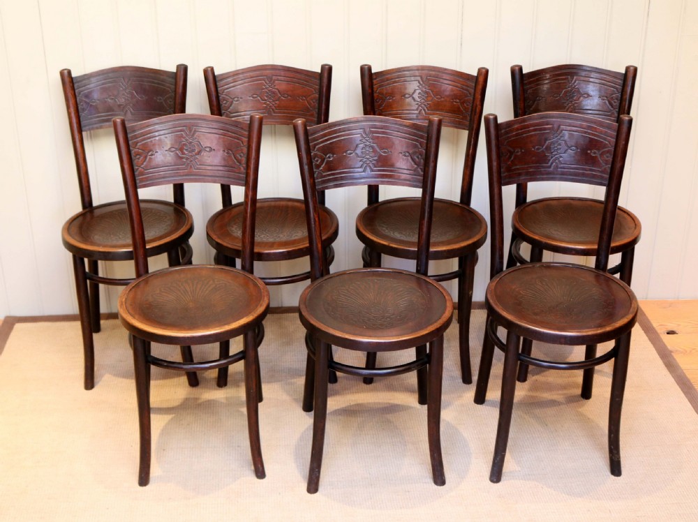 Set Of Bentwood Dining Chairs 