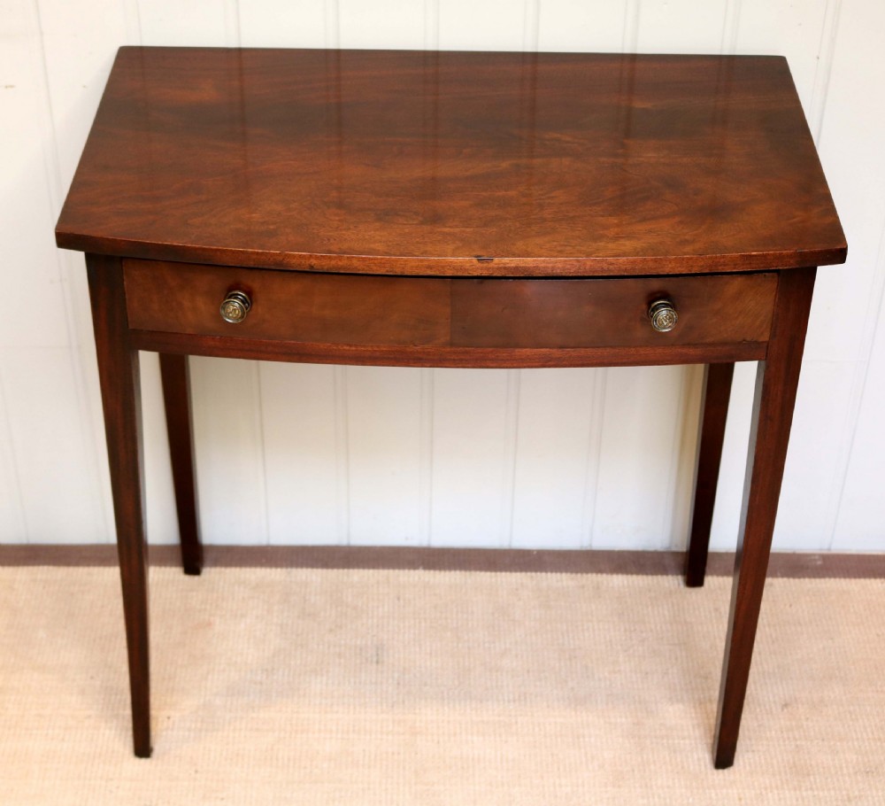 Edwardian Mahogany Bow Front Table 