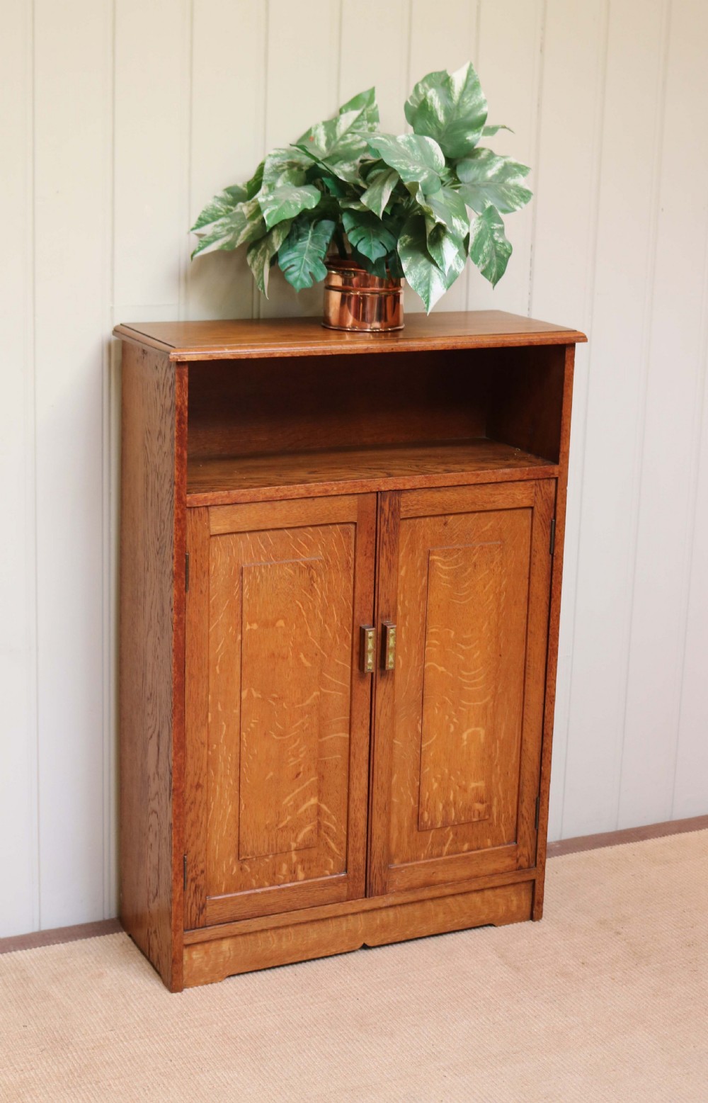 Small Proportioned Oak Cabinet  View IV