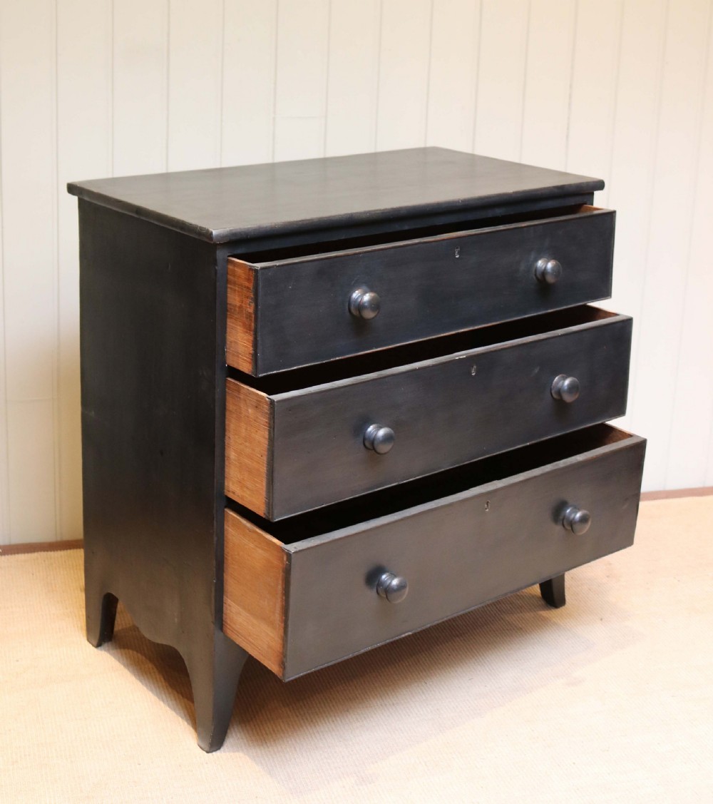 Victorian Painted Chest Of Drawers  View IV