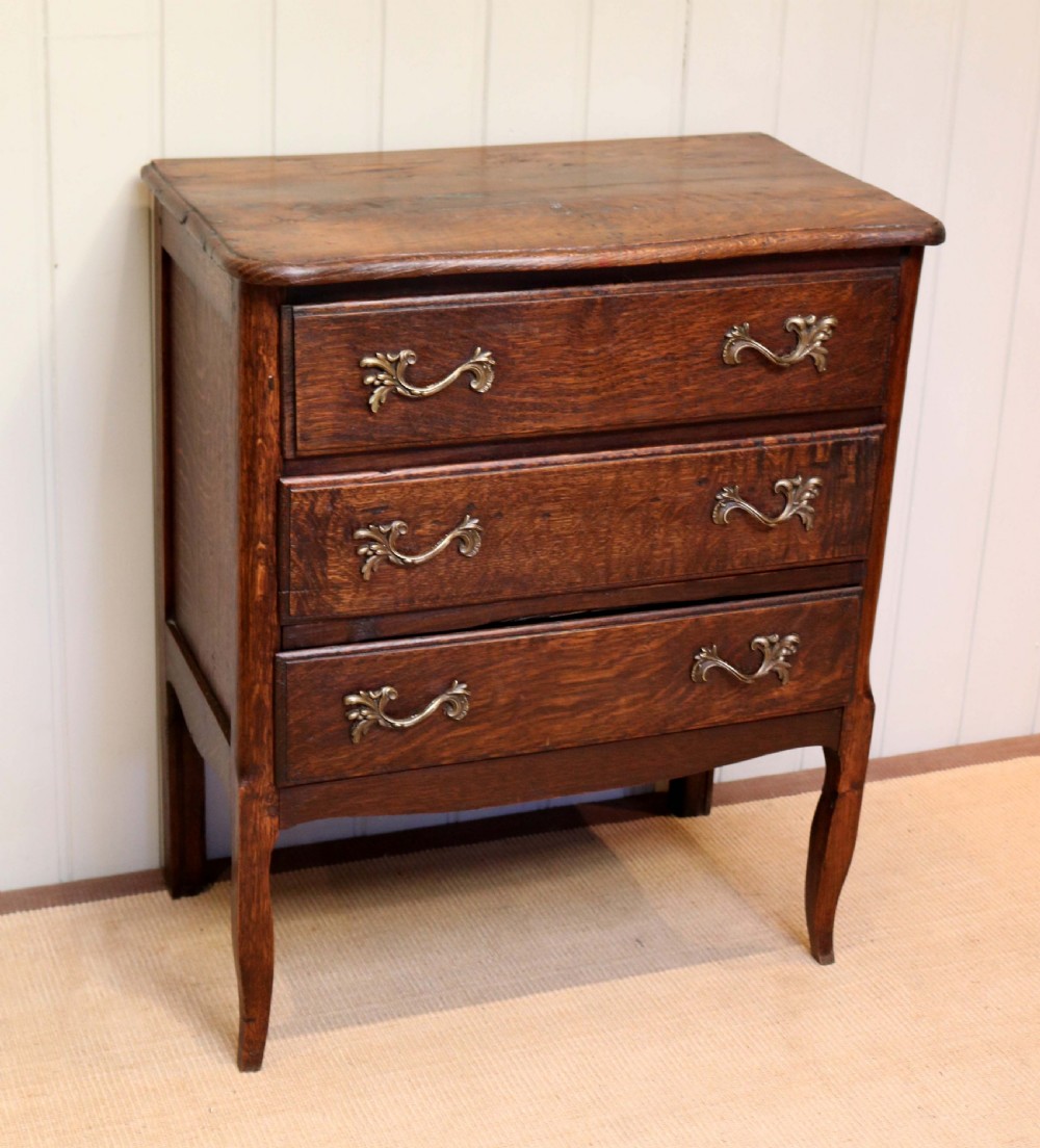 Small Proportioned Rustic Oak Chest Of Drawers View IV