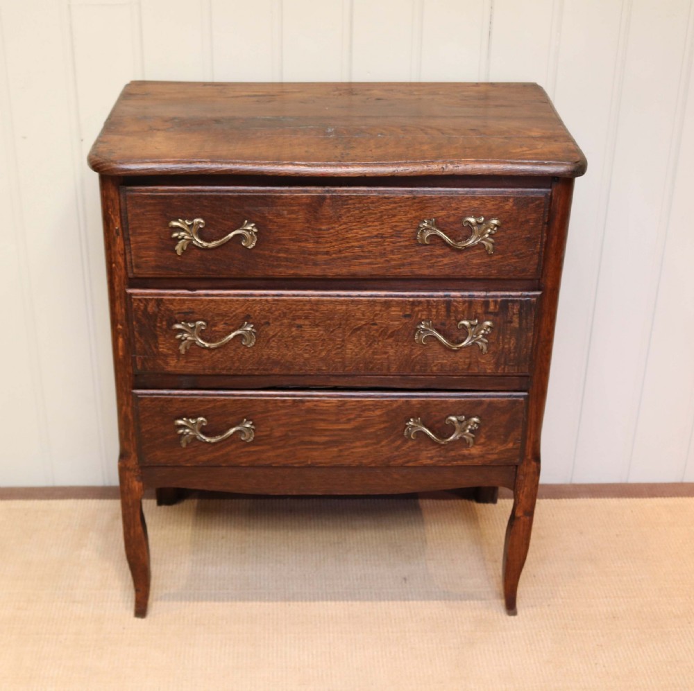 Small Proportioned Rustic Oak Chest Of Drawers View V