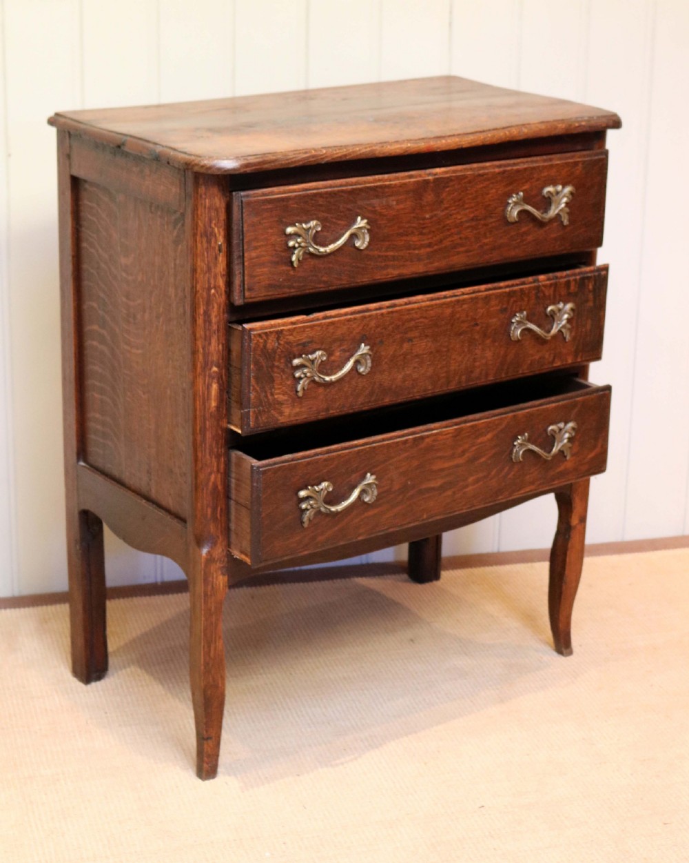 Small Proportioned Rustic Oak Chest Of Drawers View VI