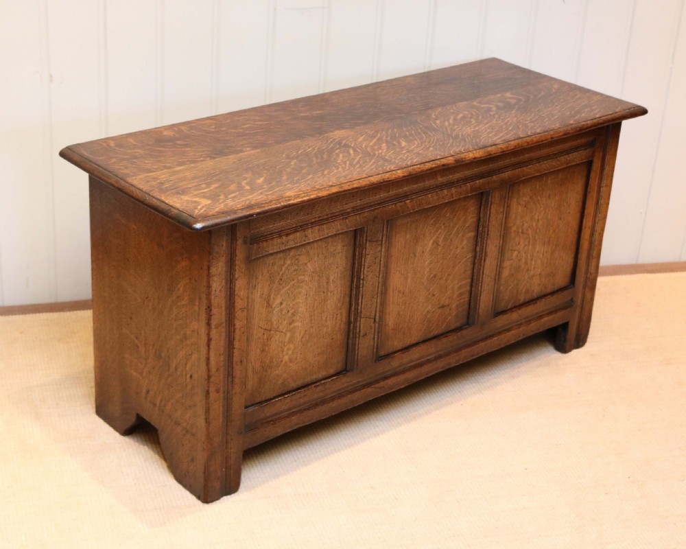 1920s Solid Oak Coffer View VII