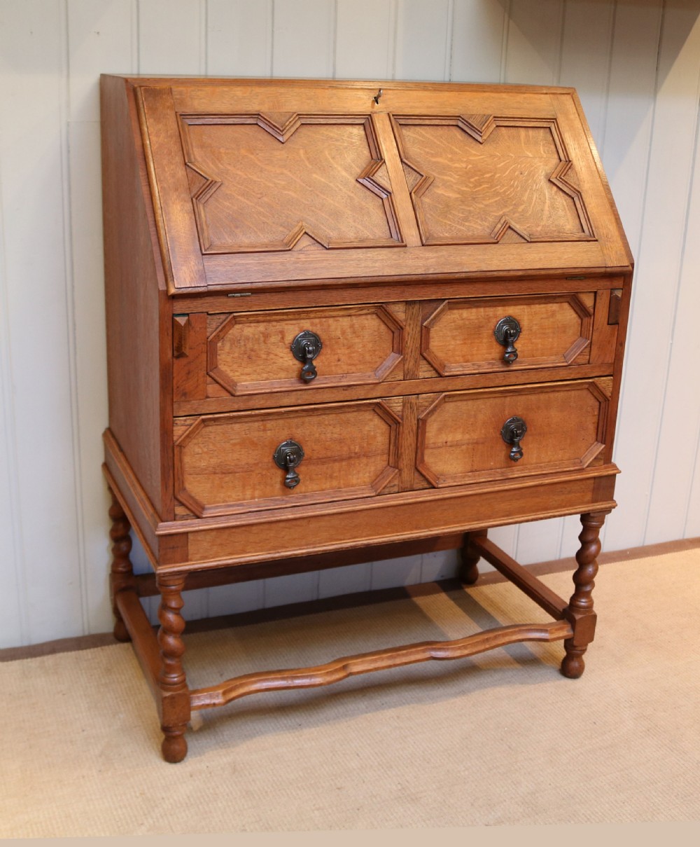 Golden Oak Bureau