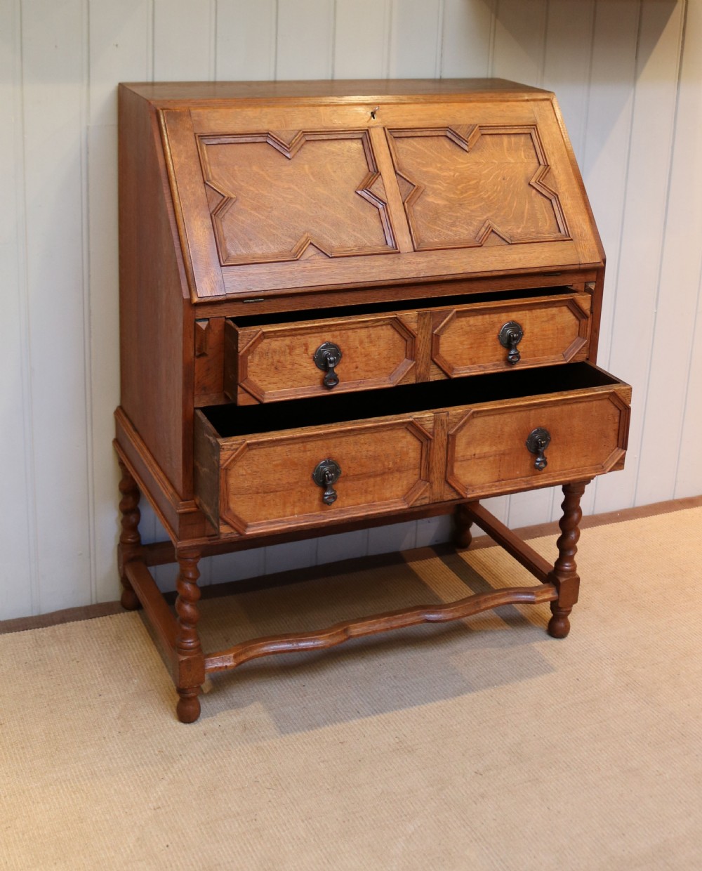 Golden Oak Bureau View IV