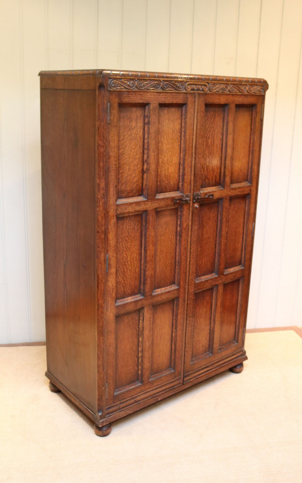 Waring And Gillows Oak Wardrobe View V