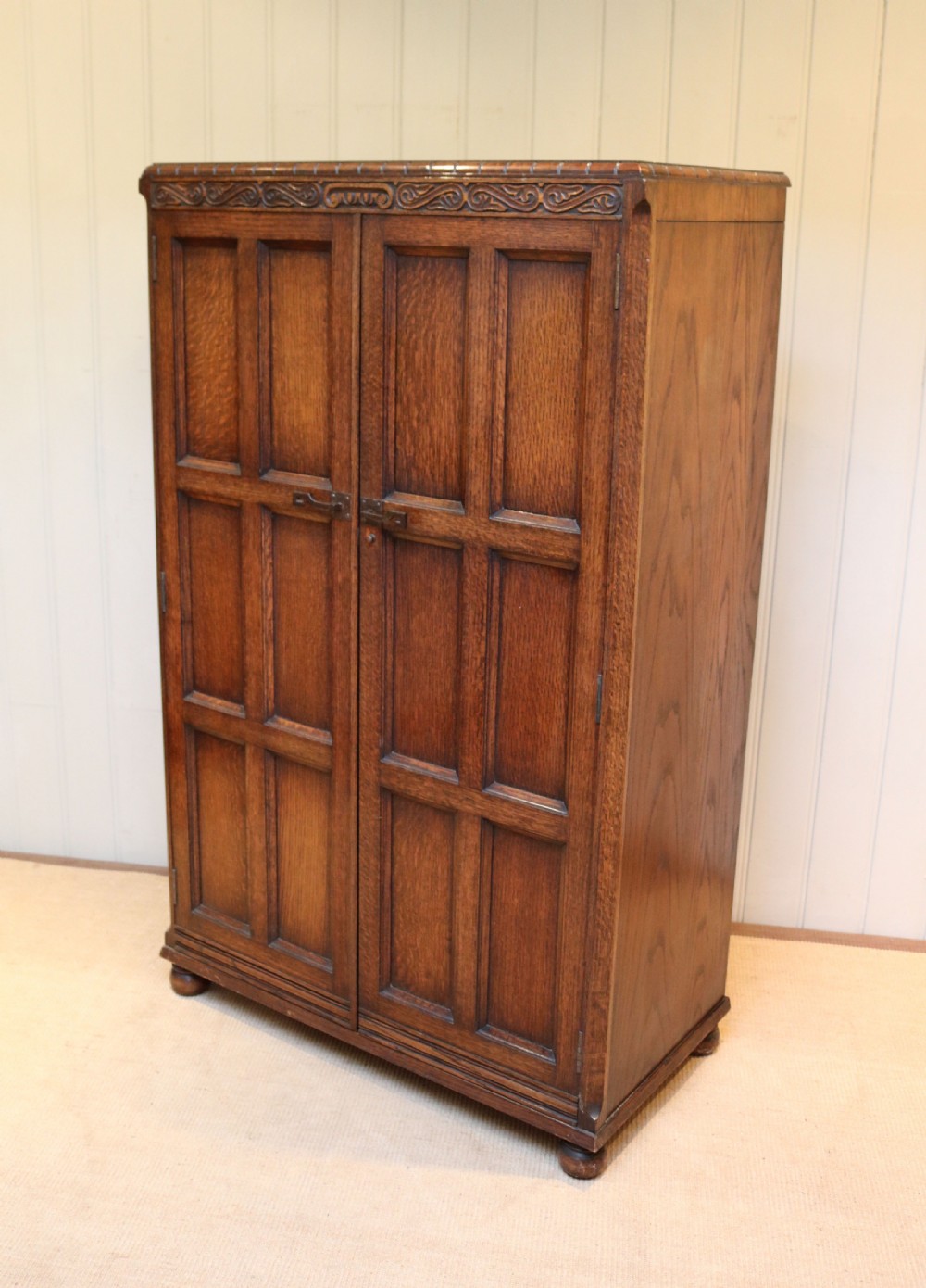 Waring And Gillows Oak Wardrobe View VIII