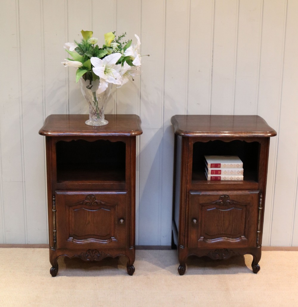 Pair Of Oak Bedside Cabinets View VII