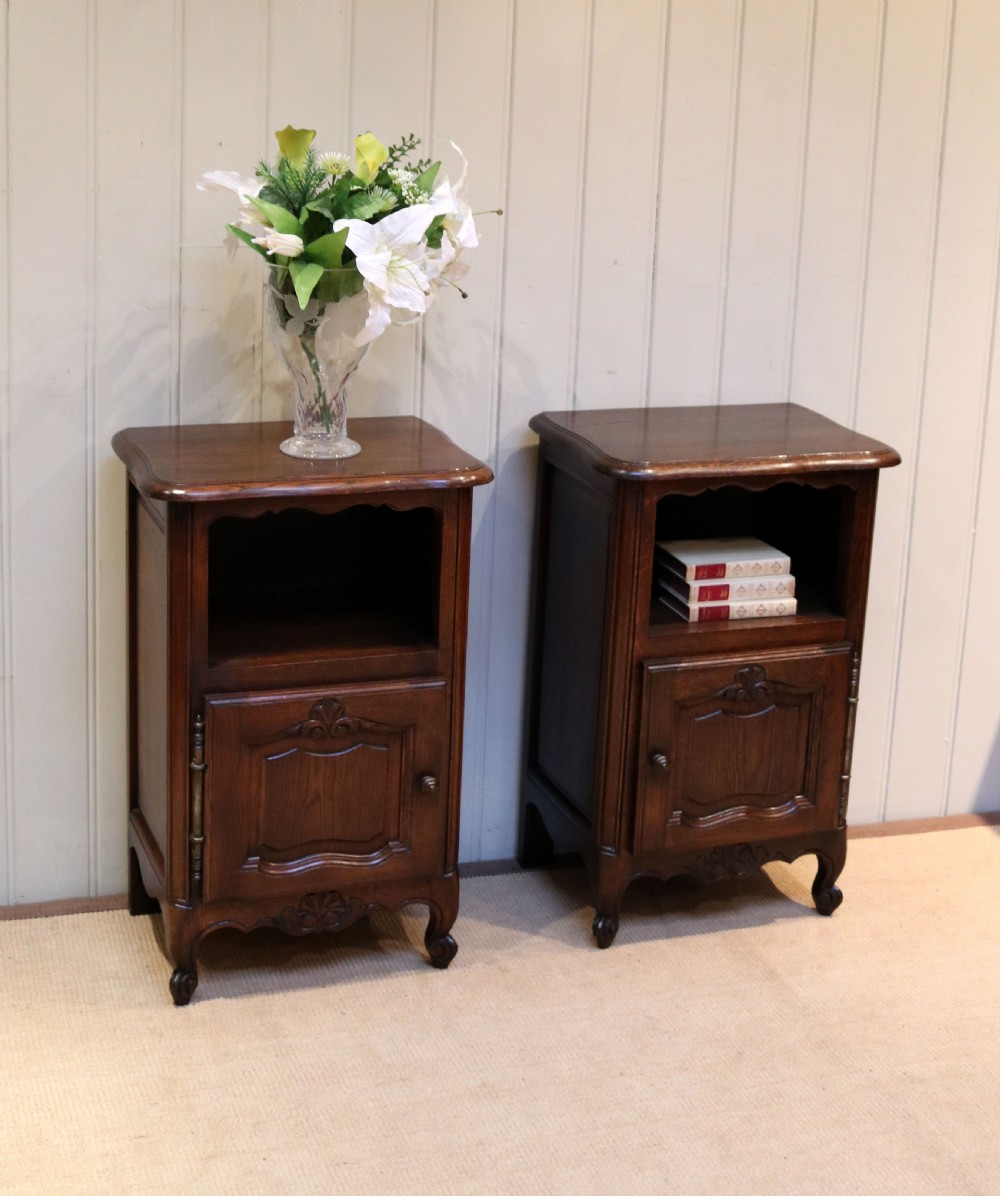 Pair Of Oak Bedside Cabinets View VIII