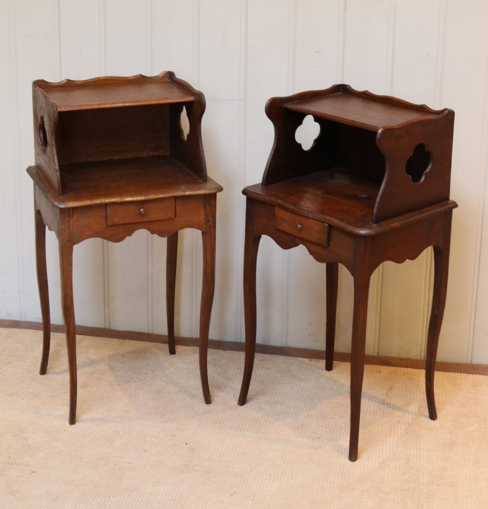 Pair Of Oak Bedside Cabinets View VII
