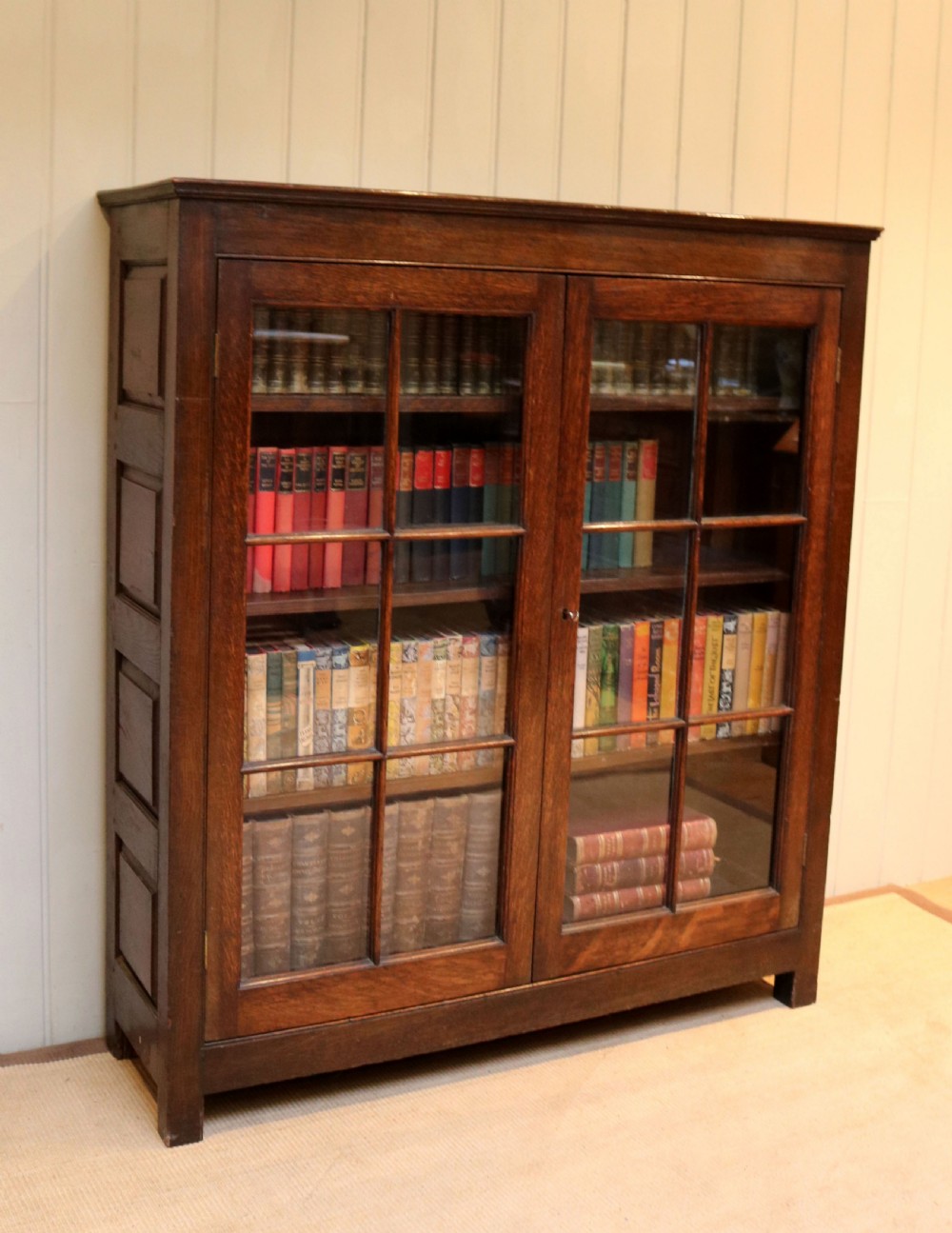 Mid 19th Century Dark Oak Bookcase View VII