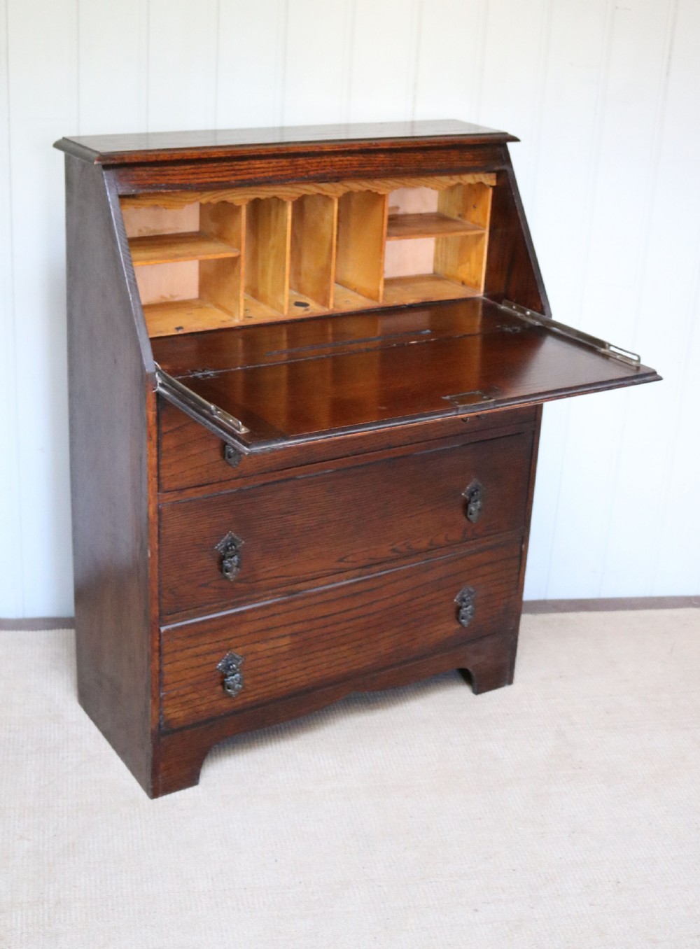 Small Oak Students Bureau  View III