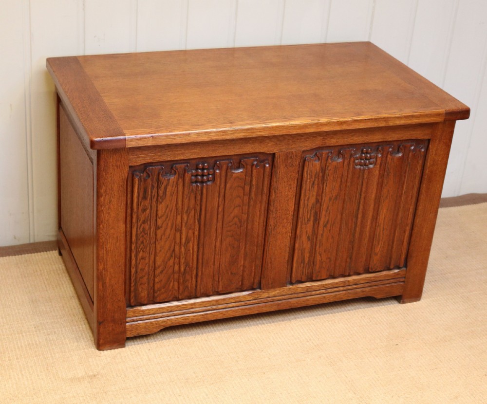 Small  Oak Coffer View II