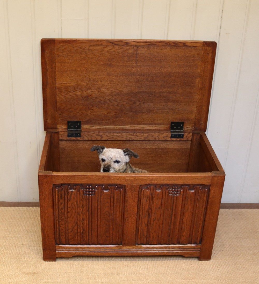 Small  Oak Coffer View IV