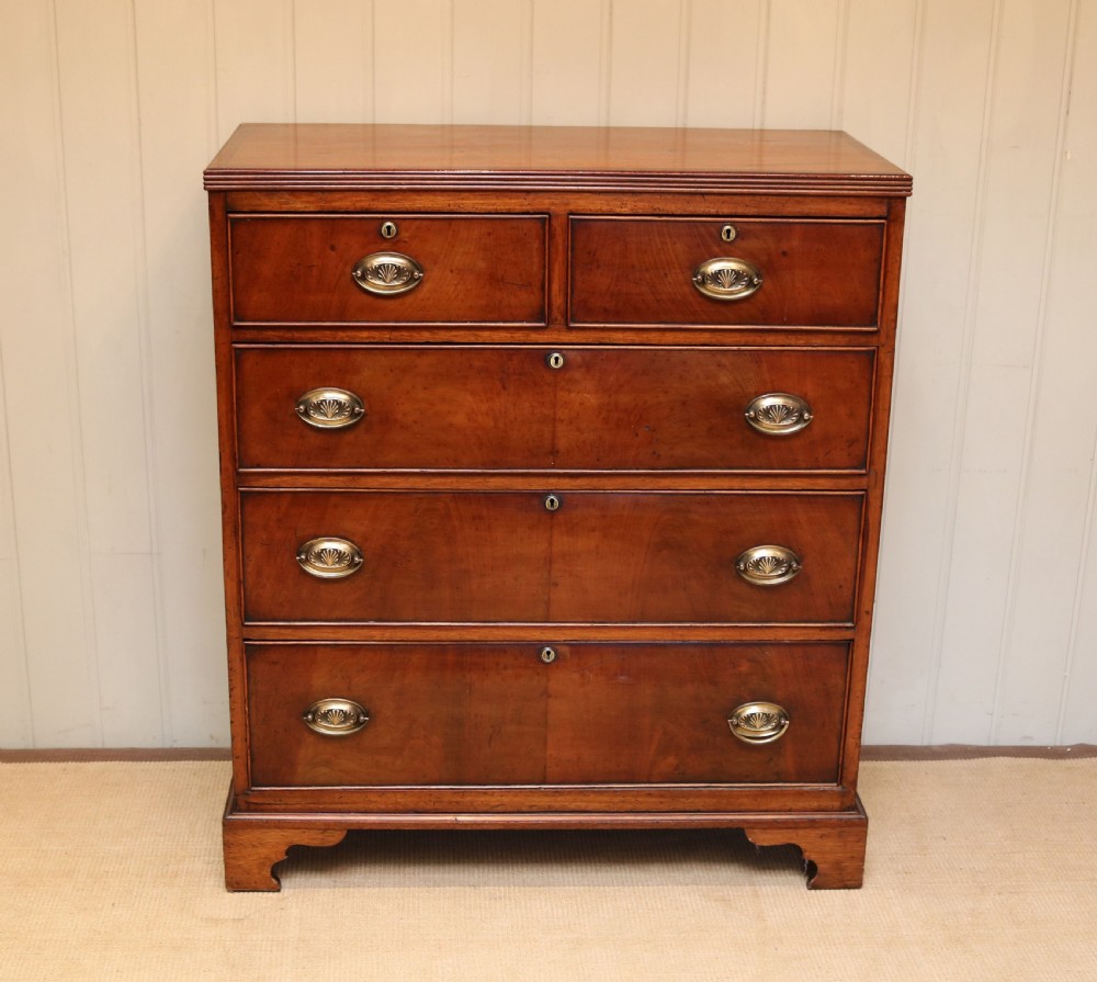 Mahogany Chest Of Drawers