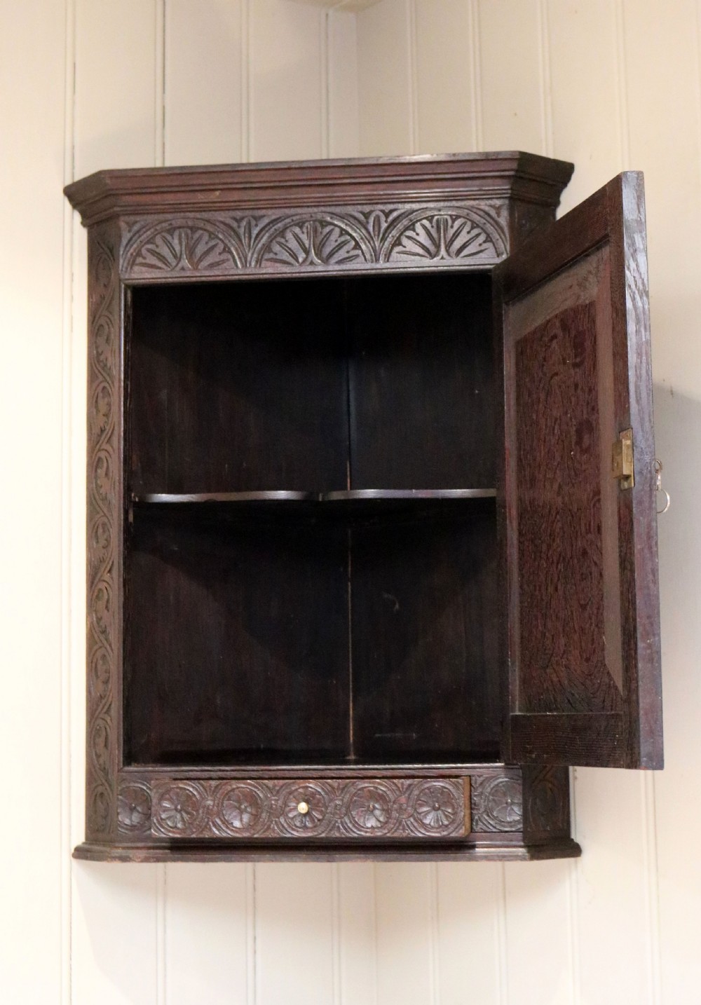 Small Georgian Carved Oak Corner Cabinet View VIII