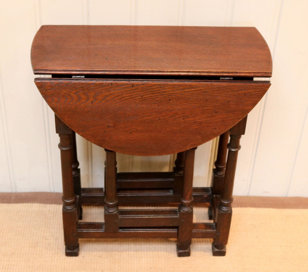 Small Oak Gateleg Table