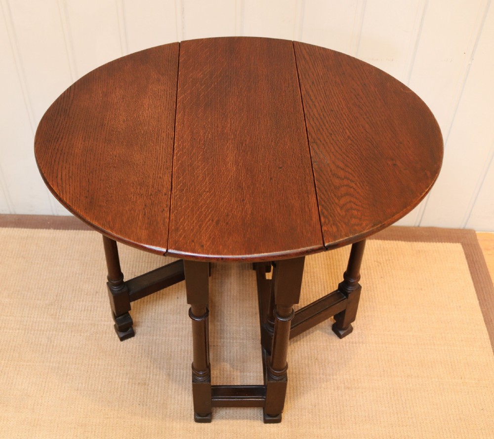 Small Oak Gateleg Table View IV