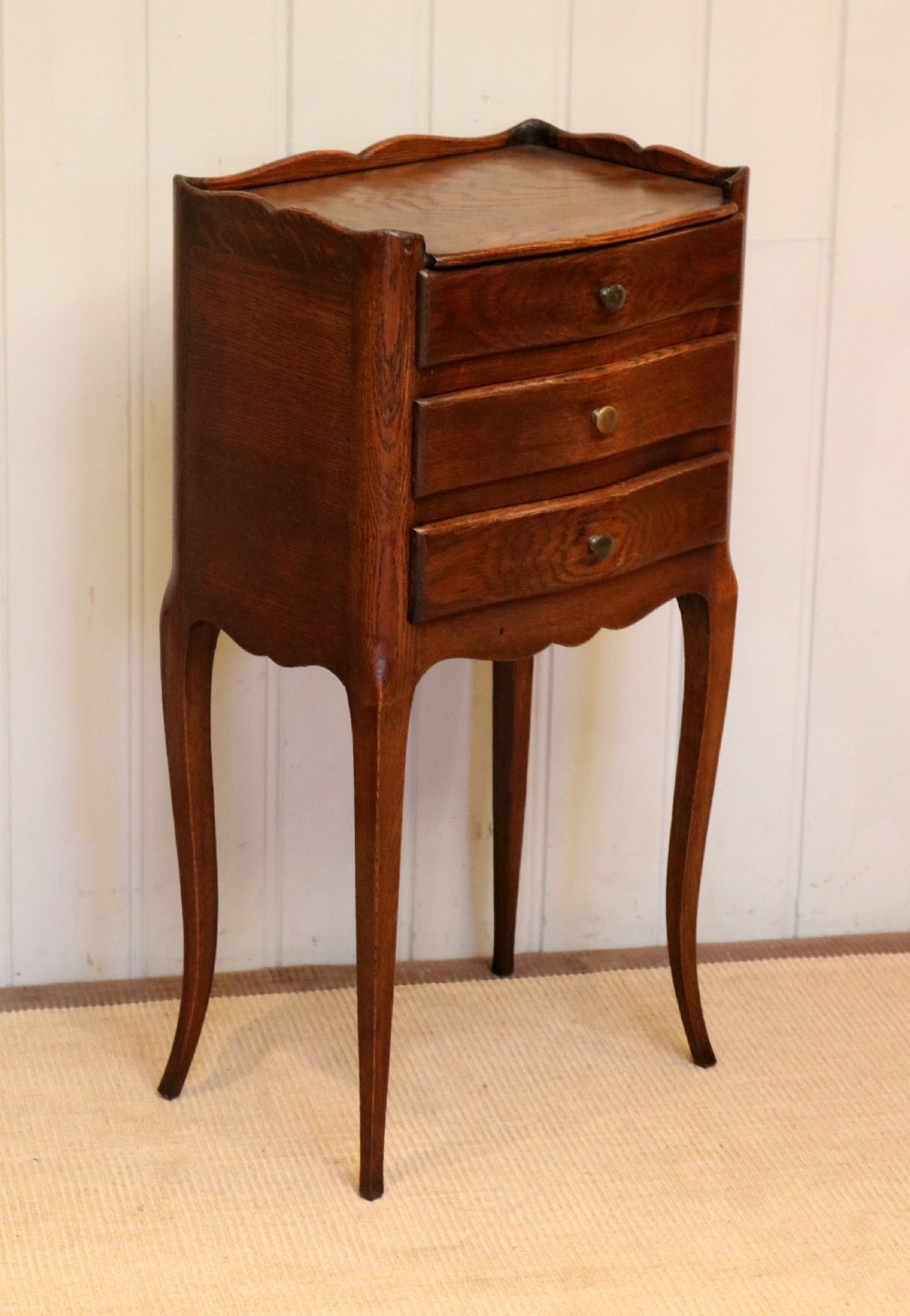 Single Oak Bedside Cabinet View VII