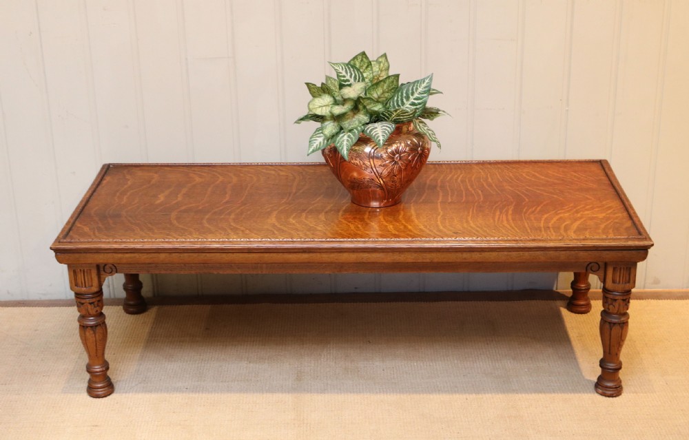 Low Oak Table View V