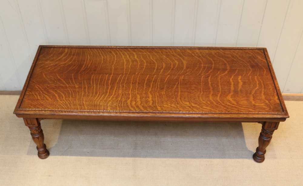 Low Oak Table View VII