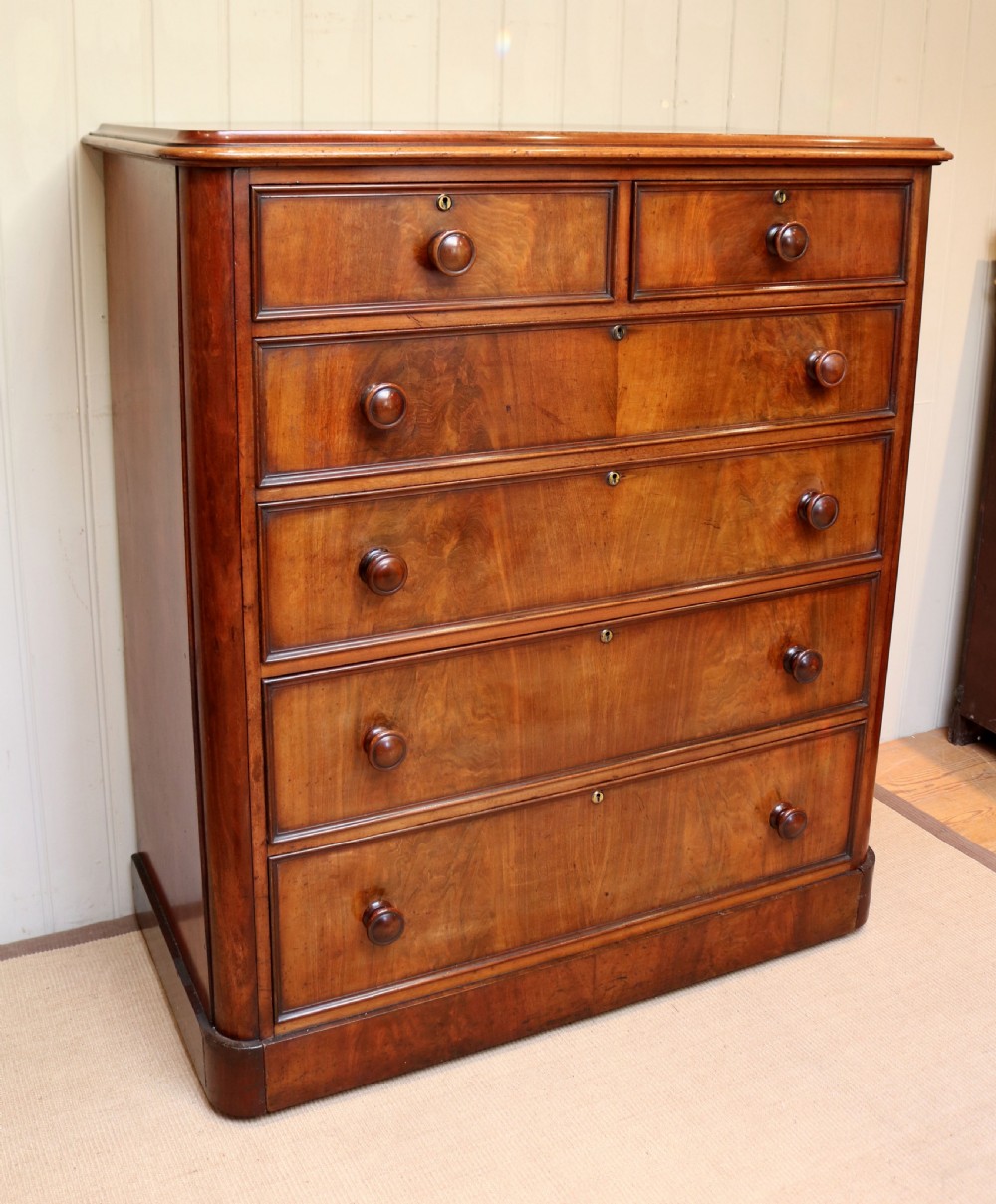 Substantial Scottish Mahogany Dressing Chest  View IV