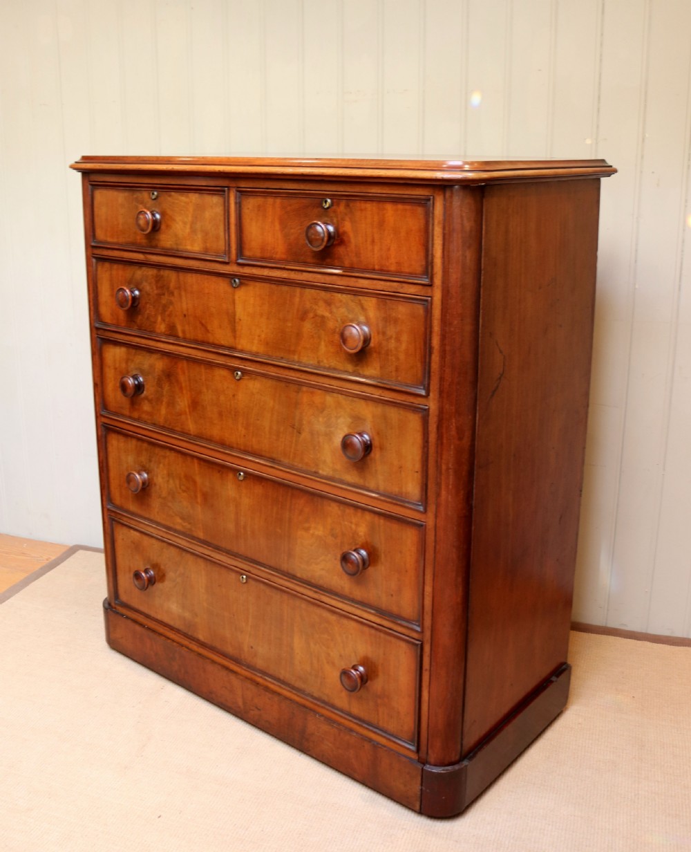 Substantial Scottish Mahogany Dressing Chest  View VII