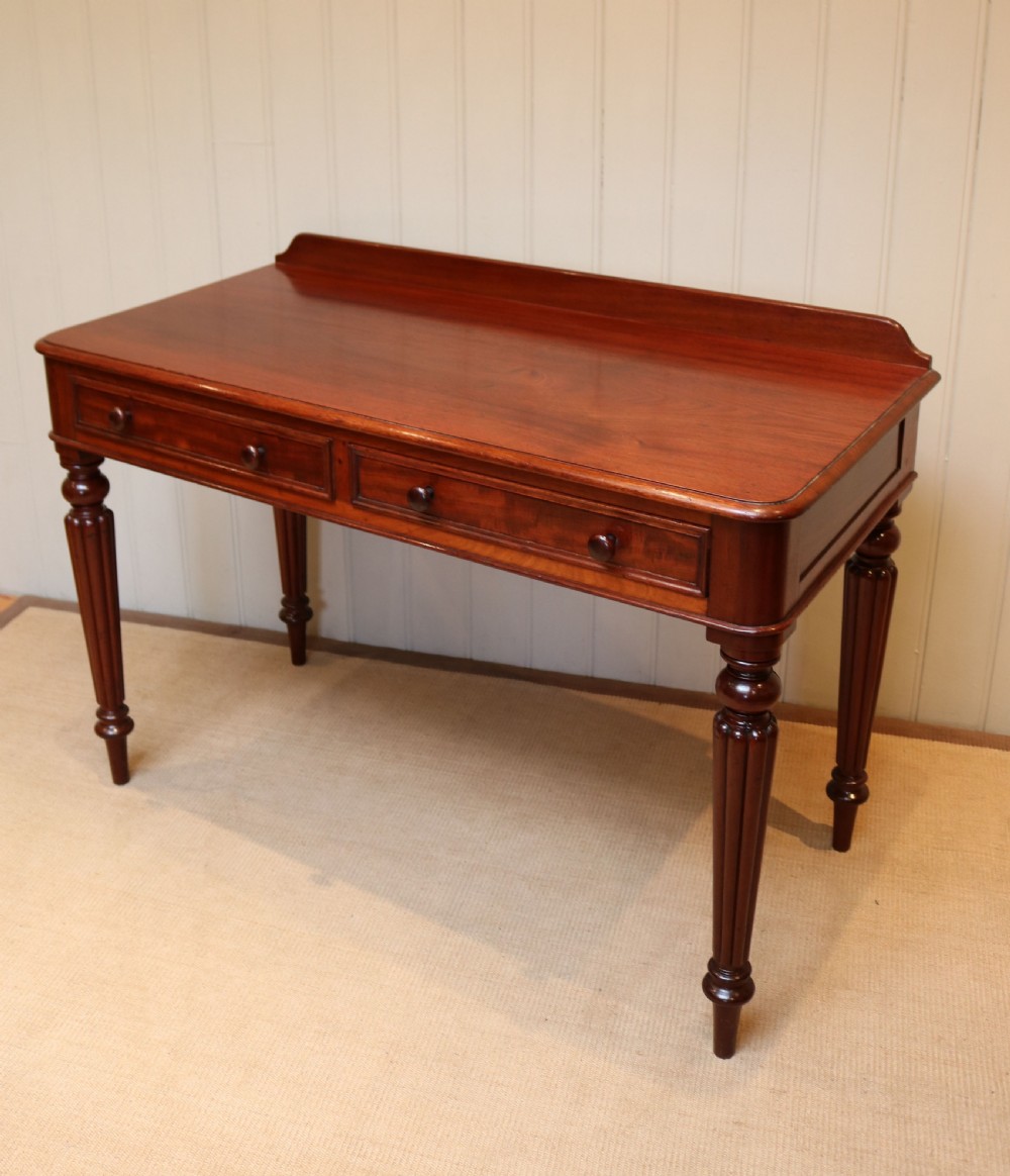Late 19th Century Mahogany Side Table View IV