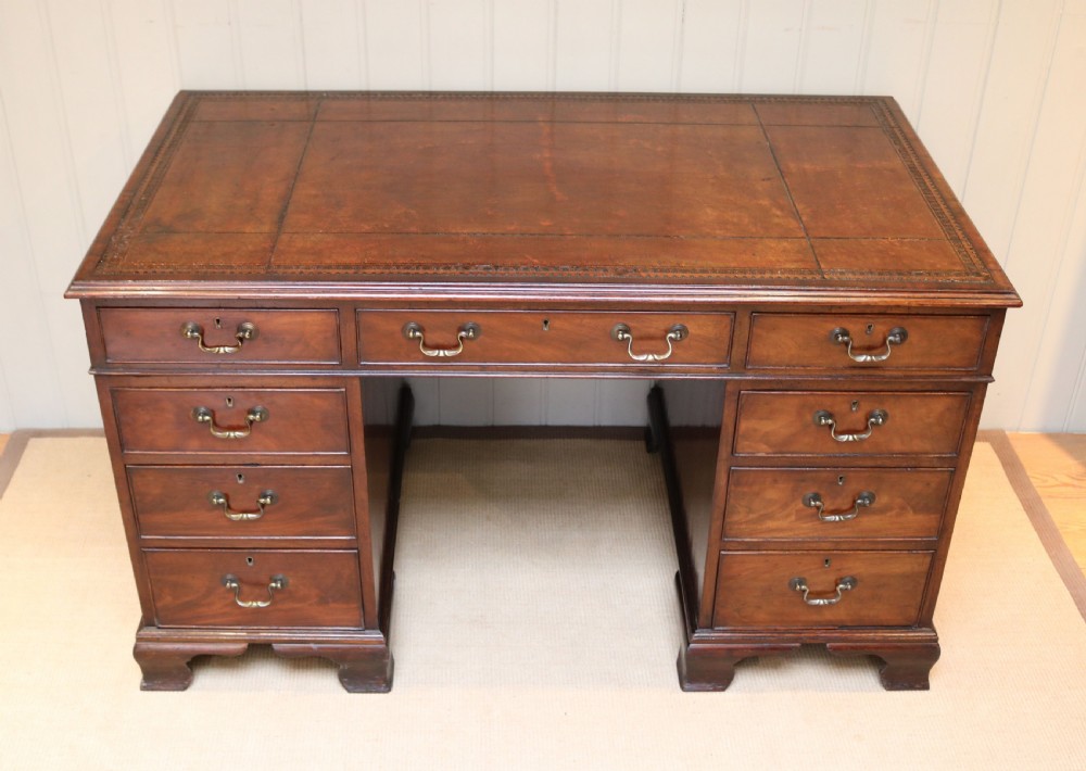 Georgian Style Solid Mahogany Pedestal Desk