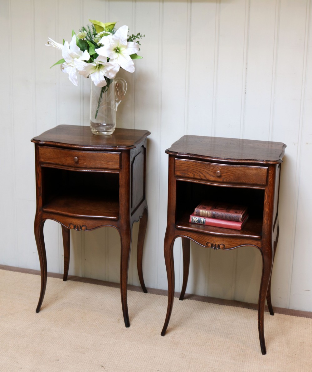 Pair Of Oak Bedside Cabinets View VI