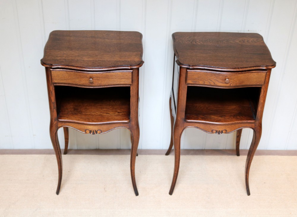 Pair Of Oak Bedside Cabinets View VIII