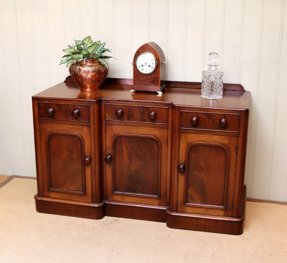 Victorian Mahogany Sideboard View VII