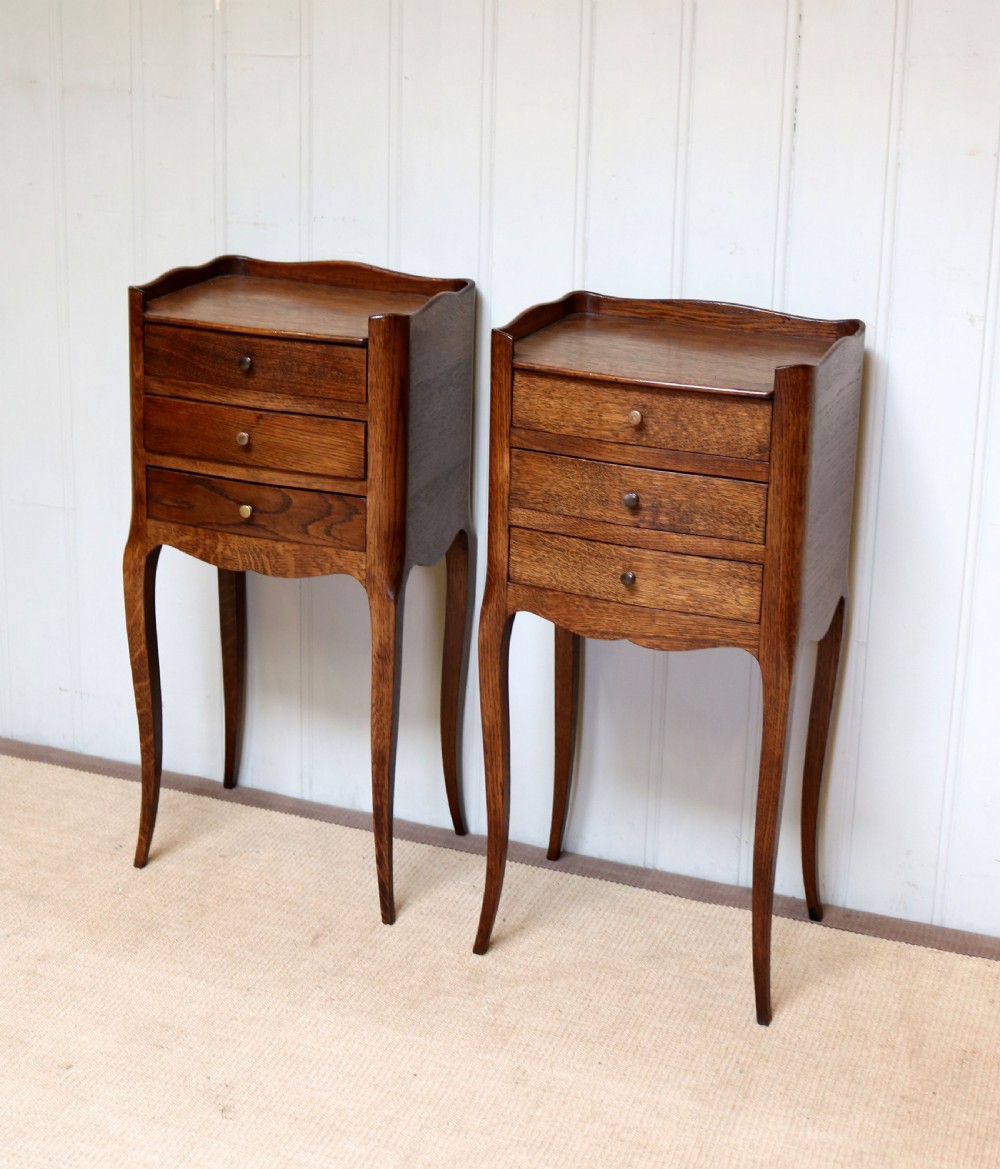 Pair Of Oak Bedside Cabinets View II