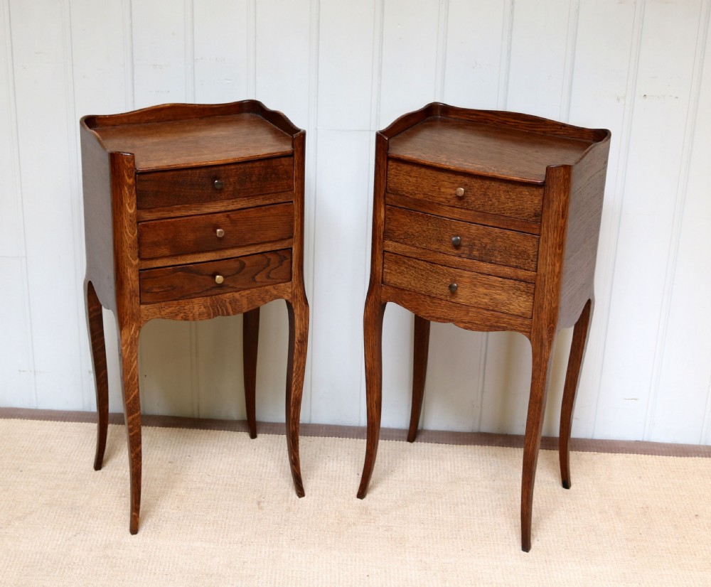 Pair Of Oak Bedside Cabinets View V